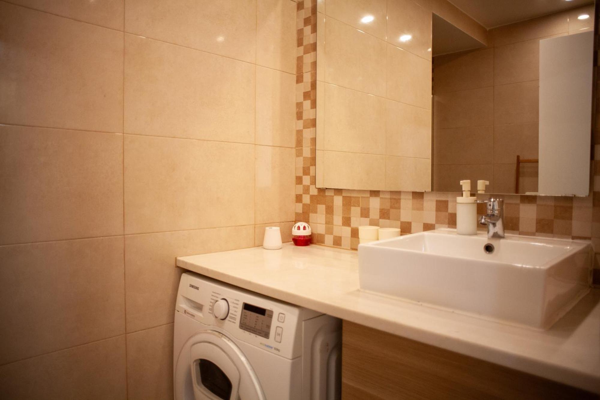 Just4U Apartment 2 Almada Buitenkant foto