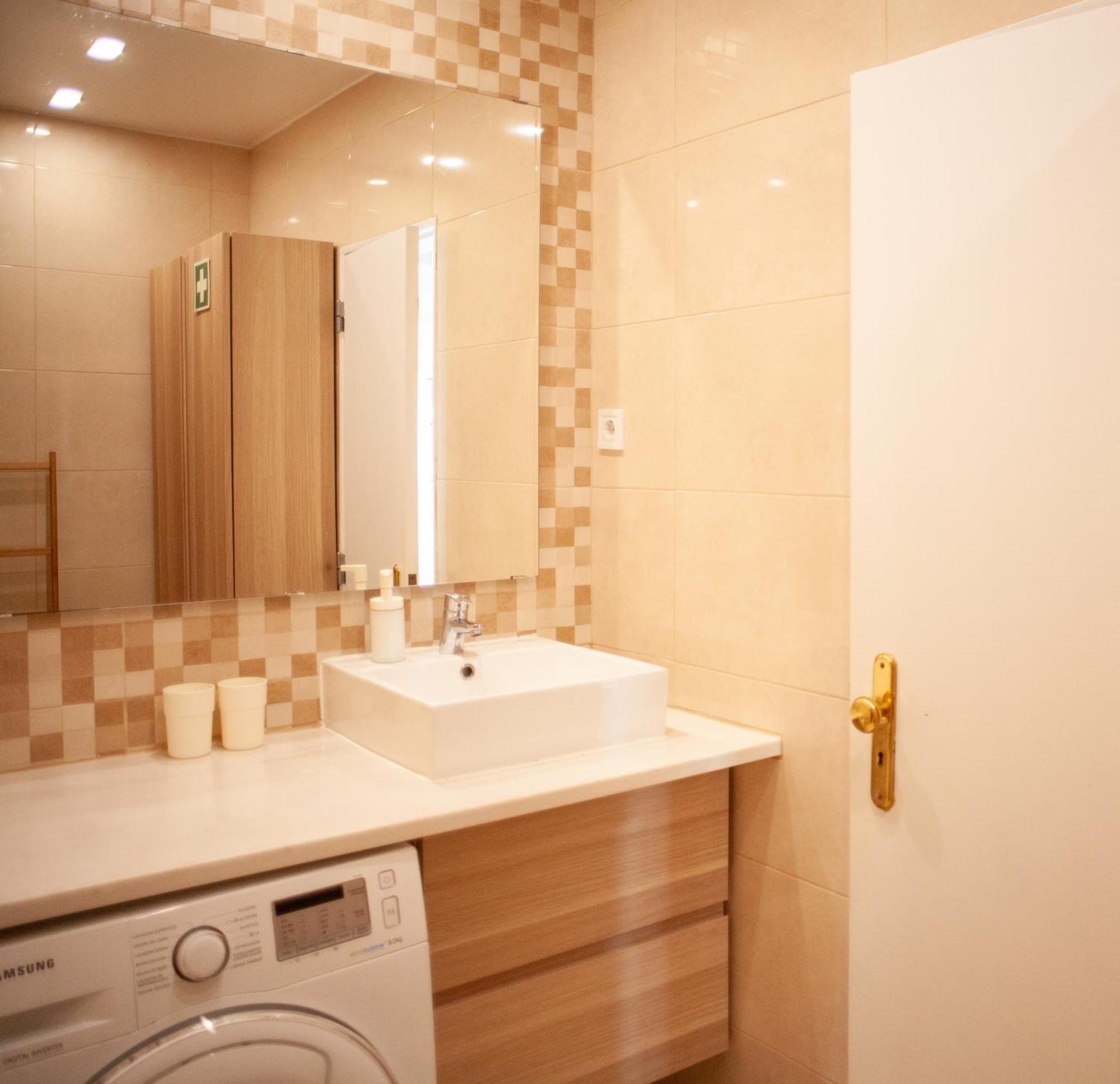Just4U Apartment 2 Almada Buitenkant foto