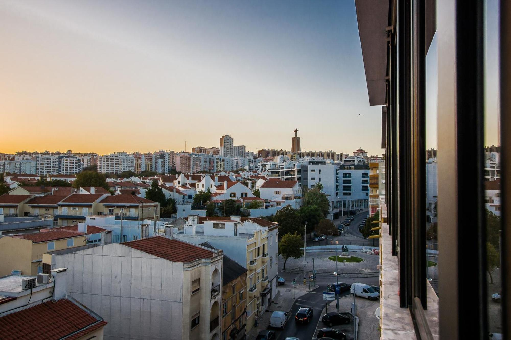 Just4U Apartment 2 Almada Buitenkant foto